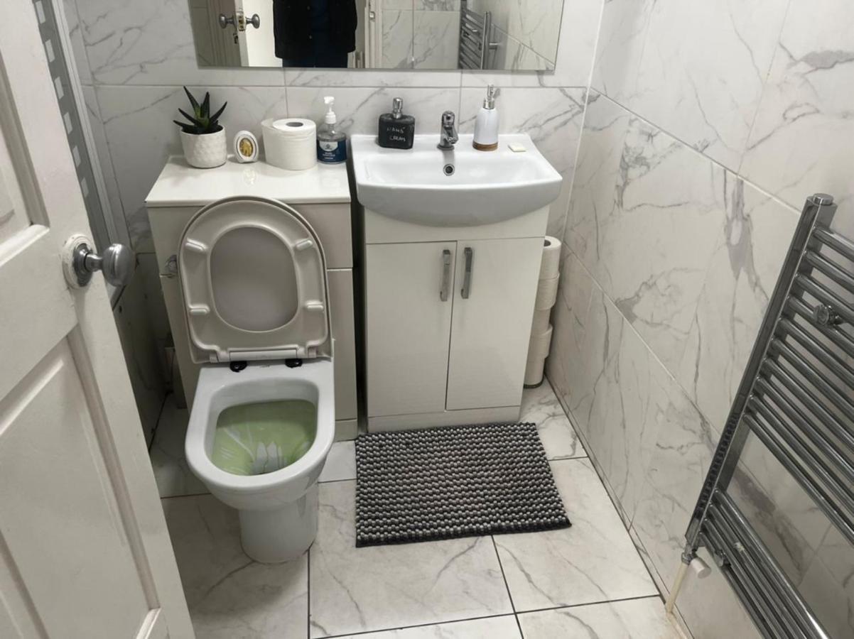 Cosy 2-Bedroom Flat In Finsbury Park, Modern, Convenient & Close To Central London! Экстерьер фото