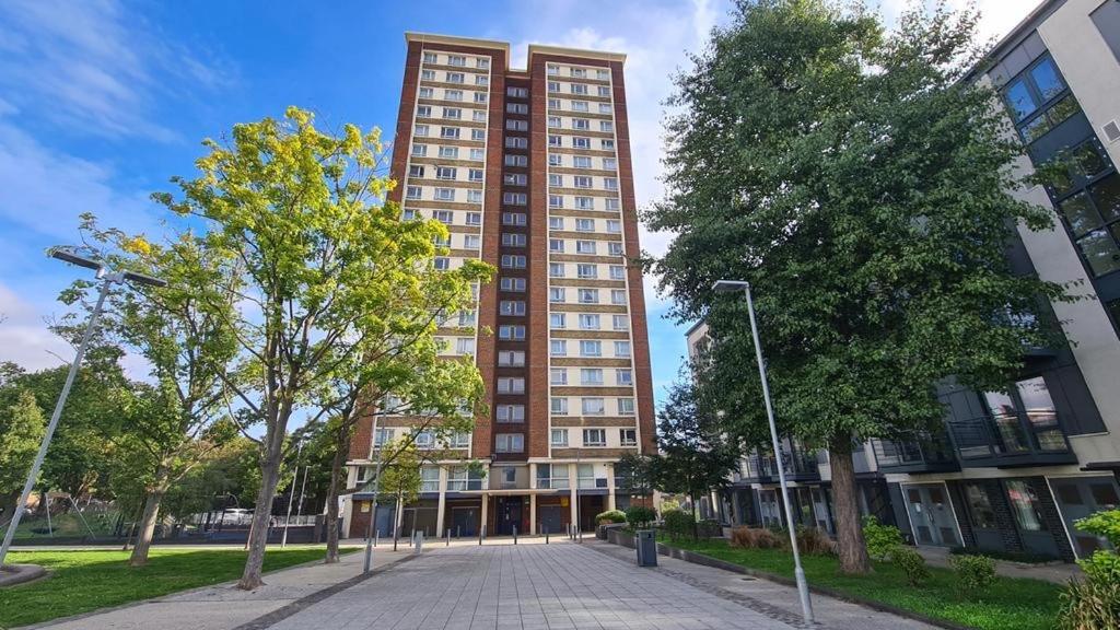 Cosy 2-Bedroom Flat In Finsbury Park, Modern, Convenient & Close To Central London! Экстерьер фото